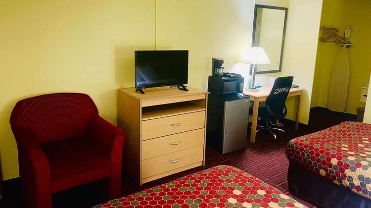 Super 8 by Wyndham Glouchester Room