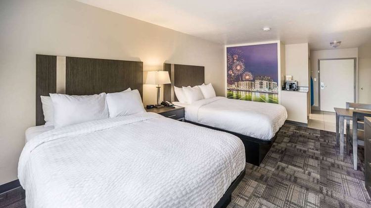 AmericInn Green Bay near Stadium Room