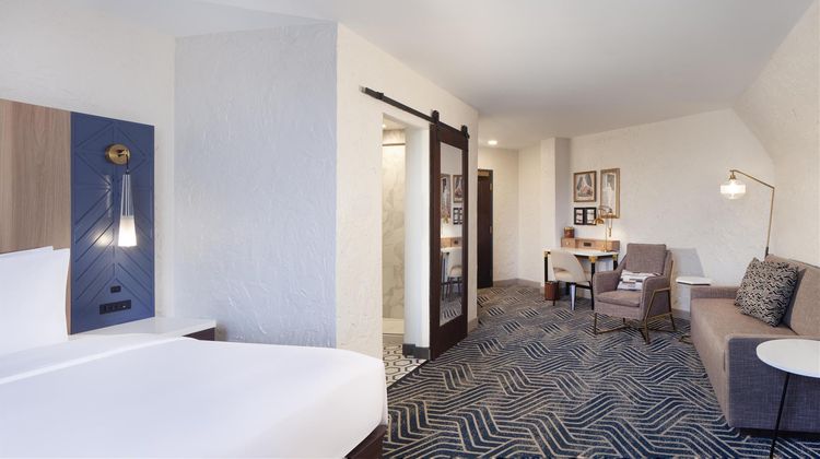 Hotel Royer Urbana, Tapestry Collection Room