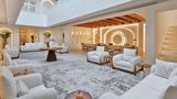 <b>Maysan Doha, LXR Hotels & Resorts Lobby</b>. Images powered by <a href="https://iceportal.shijigroup.com/" title="IcePortal" target="_blank">IcePortal</a>.