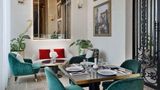 <b>Maysan Doha, LXR Hotels & Resorts Restaurant</b>. Images powered by <a href="https://iceportal.shijigroup.com/" title="IcePortal" target="_blank">IcePortal</a>.