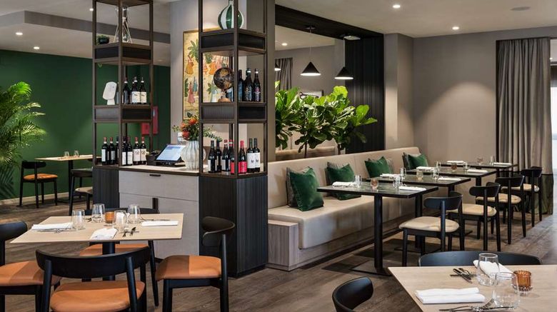 <b>Ambasciatori Hotel Venice Mestre Restaurant</b>. Images powered by <a href="https://iceportal.shijigroup.com/" title="IcePortal" target="_blank">IcePortal</a>.