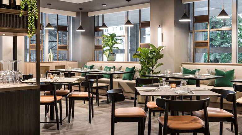 <b>Ambasciatori Hotel Venice Mestre Restaurant</b>. Images powered by <a href="https://iceportal.shijigroup.com/" title="IcePortal" target="_blank">IcePortal</a>.