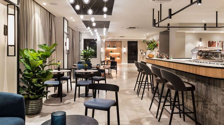 <b>Ambasciatori Hotel Venice Mestre Restaurant</b>. Images powered by <a href="https://iceportal.shijigroup.com/" title="IcePortal" target="_blank">IcePortal</a>.