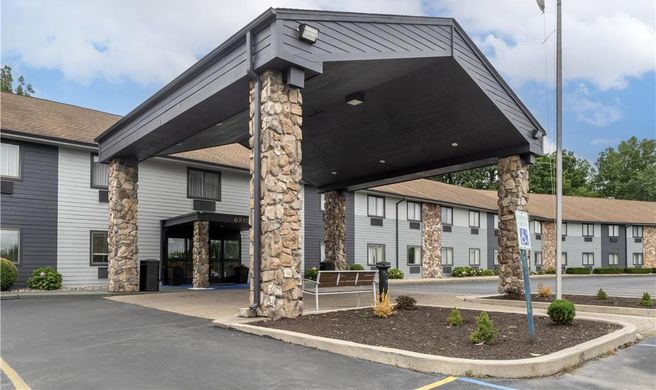 Best Western Fremont Angola Exterior