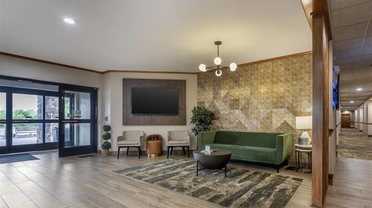 Best Western Fremont Angola Lobby