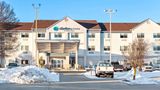 <b>Clarion Pointe Mattoon Exterior</b>. Images powered by <a href="https://iceportal.shijigroup.com/" title="IcePortal" target="_blank">IcePortal</a>.