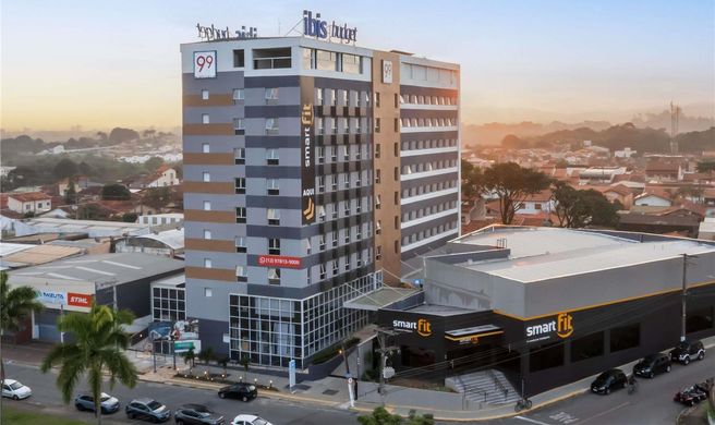 ibis budget Pindamonhangaba Exterior