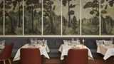 <b>Maison Delano Restaurant</b>. Images powered by <a href="https://iceportal.shijigroup.com/" title="IcePortal" target="_blank">IcePortal</a>.
