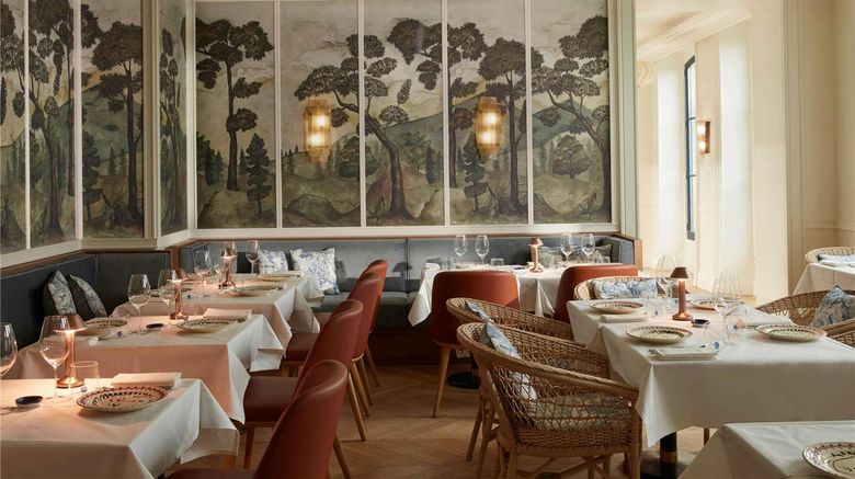 <b>Maison Delano Restaurant</b>. Images powered by <a href="https://iceportal.shijigroup.com/" title="IcePortal" target="_blank">IcePortal</a>.