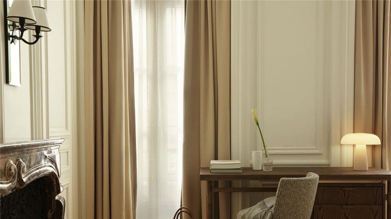 <b>Maison Delano Room</b>. Images powered by <a href="https://iceportal.shijigroup.com/" title="IcePortal" target="_blank">IcePortal</a>.