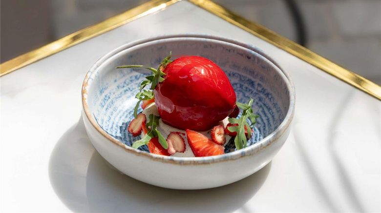 <b>Maison Delano Restaurant</b>. Images powered by <a href="https://iceportal.shijigroup.com/" title="IcePortal" target="_blank">IcePortal</a>.