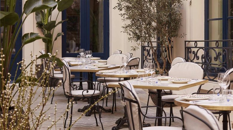 <b>Maison Delano Restaurant</b>. Images powered by <a href="https://iceportal.shijigroup.com/" title="IcePortal" target="_blank">IcePortal</a>.