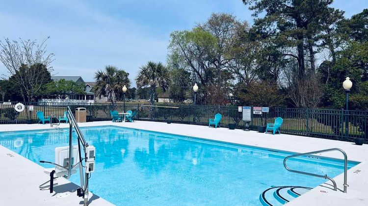 Blue Water Inn & Stes, BW Signature Coll Pool