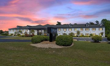 Blue Water Inn & Stes, BW Signature Coll
