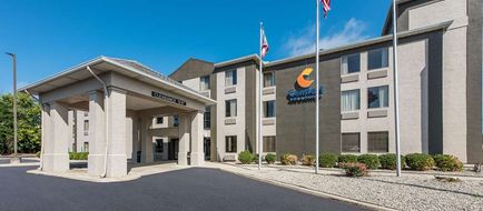 Comfort Inn & Suites Exterior