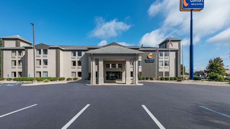 Comfort Inn & Suites Exterior