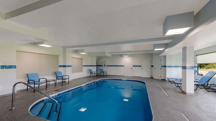 Comfort Inn & Suites Pool