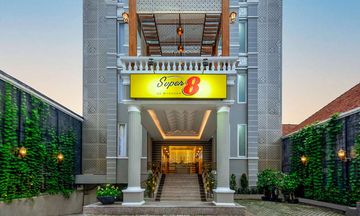 Super 8 by Wyndham Solo Indonesia