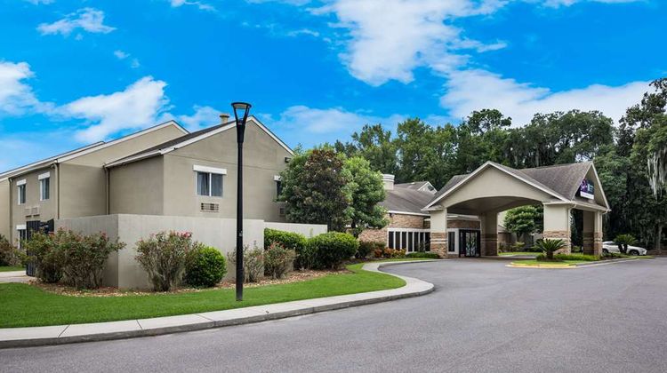 MainStay Suites Savannah Exterior