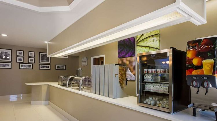 MainStay Suites Savannah Restaurant