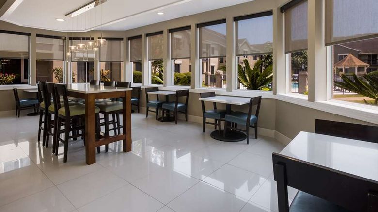 <b>MainStay Suites Savannah Restaurant</b>. Images powered by <a href="https://iceportal.shijigroup.com/" title="IcePortal" target="_blank">IcePortal</a>.