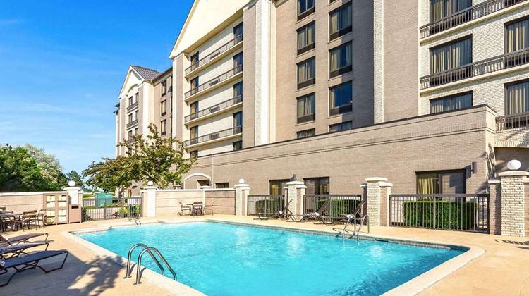 Wyndham Garden Kansas City Airport Pool