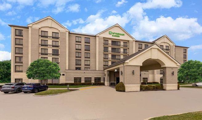 Wyndham Garden Kansas City Airport Exterior