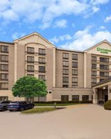 Wyndham Garden Kansas City Airport
