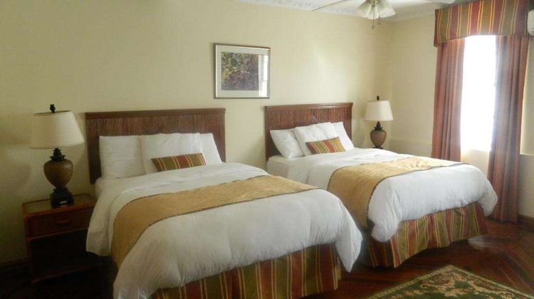 Cara Lodge Room