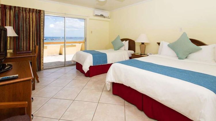 Cara Hotels Pap Trinidad Room