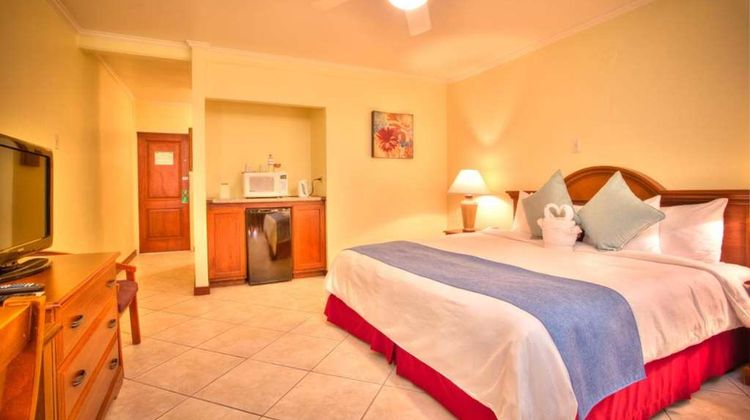 Cara Hotels Pap Trinidad Room