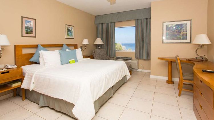 Cara Hotels Pap Trinidad Room