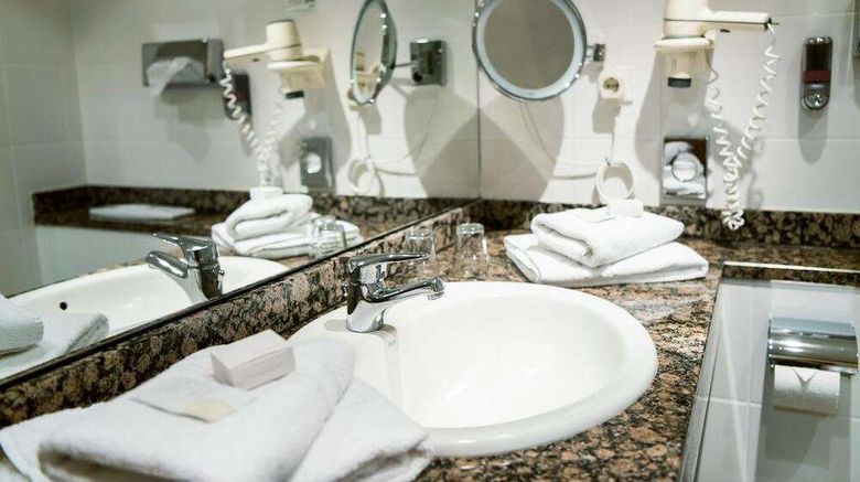 <b>Ringhotel Dreilandereck Zittau Room</b>. Images powered by <a href="https://iceportal.shijigroup.com/" title="IcePortal" target="_blank">IcePortal</a>.