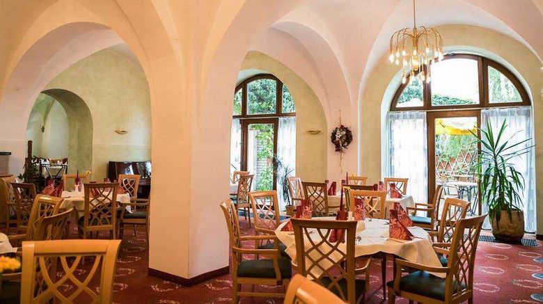 <b>Ringhotel Dreilandereck Zittau Restaurant</b>. Images powered by <a href="https://iceportal.shijigroup.com/" title="IcePortal" target="_blank">IcePortal</a>.
