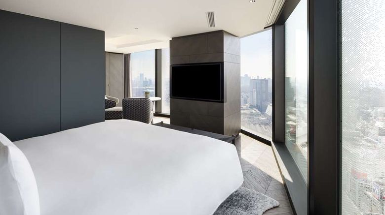 <b>Bellustar Tokyo, A Pan Pacific Hotel Suite</b>. Images powered by <a href="https://iceportal.shijigroup.com/" title="IcePortal" target="_blank">IcePortal</a>.