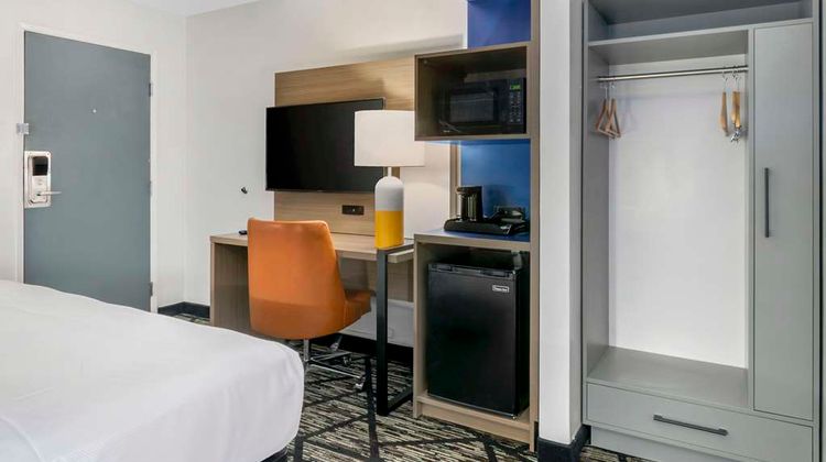 Comfort Inn Kansas City Midtown Room