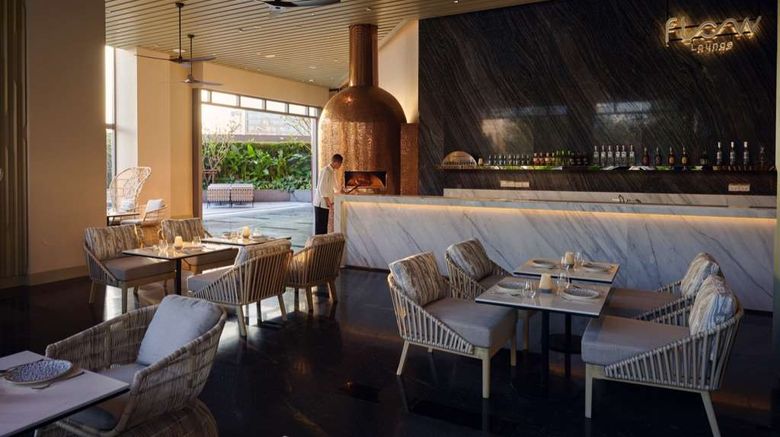 <b>Chatrium Grand Bangkok Lobby</b>. Images powered by <a href="https://iceportal.shijigroup.com/" title="IcePortal" target="_blank">IcePortal</a>.