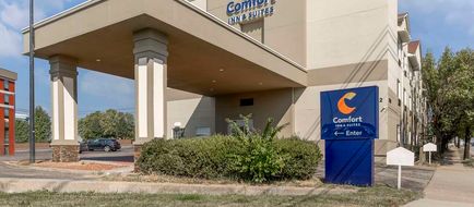 Comfort Inn Exterior