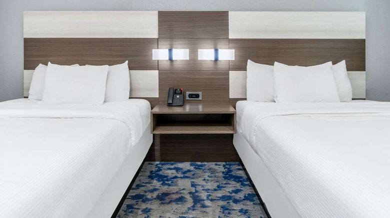 <b>Baymont by Wyndham Carlsbad Room</b>. Images powered by <a href="https://iceportal.shijigroup.com/" title="IcePortal" target="_blank">IcePortal</a>.