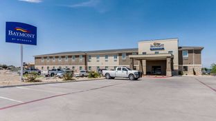 Baymont by Wyndham Carlsbad