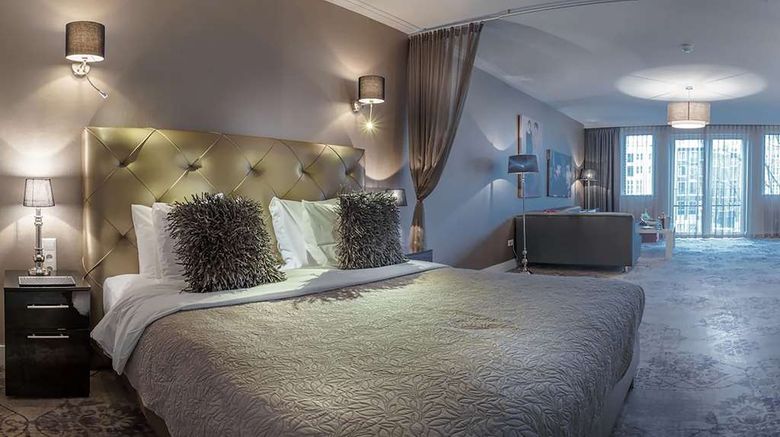 <b>Luxury Suites Amsterdam Suite</b>. Images powered by <a href=https://www.travelagewest.com/Hotels/Amsterdam/