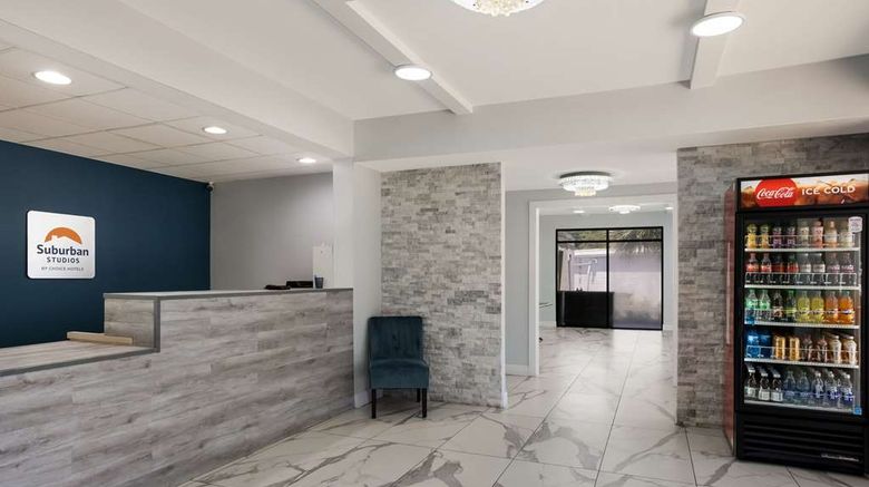 <b>Suburban Studios Lobby</b>. Images powered by <a href="https://iceportal.shijigroup.com/" title="IcePortal" target="_blank">IcePortal</a>.