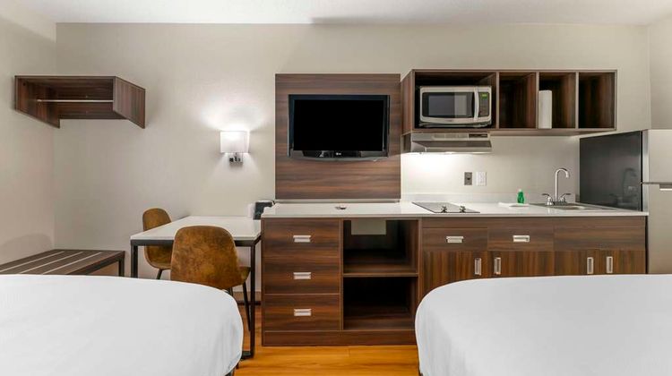 Suburban Studios LaVale - Cumberland Room