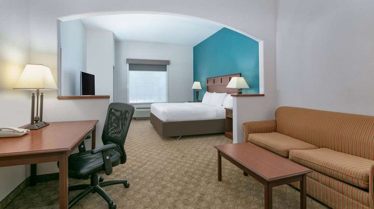 Baymont Inn & Suites Glen Rose Room
