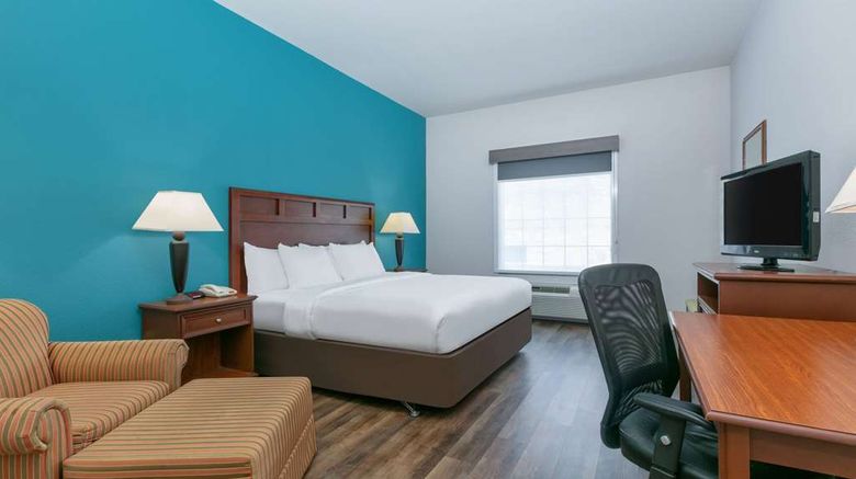 <b>Baymont Inn & Suites Glen Rose Room</b>. Images powered by <a href="https://iceportal.shijigroup.com/" title="IcePortal" target="_blank">IcePortal</a>.