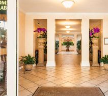 Hotel Santa Barbara Lobby