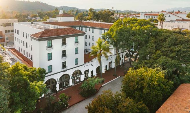 Hotel Santa Barbara Exterior