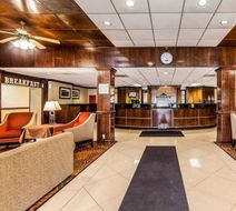 Wingate by Wyndham & Conference Center Lobby