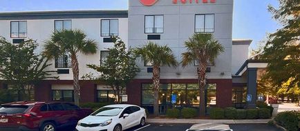 Comfort Suites Mobile-South Exterior